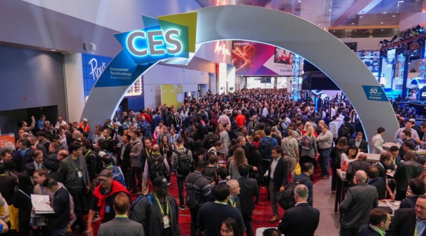 CES show floor packed with 180,000 attendees